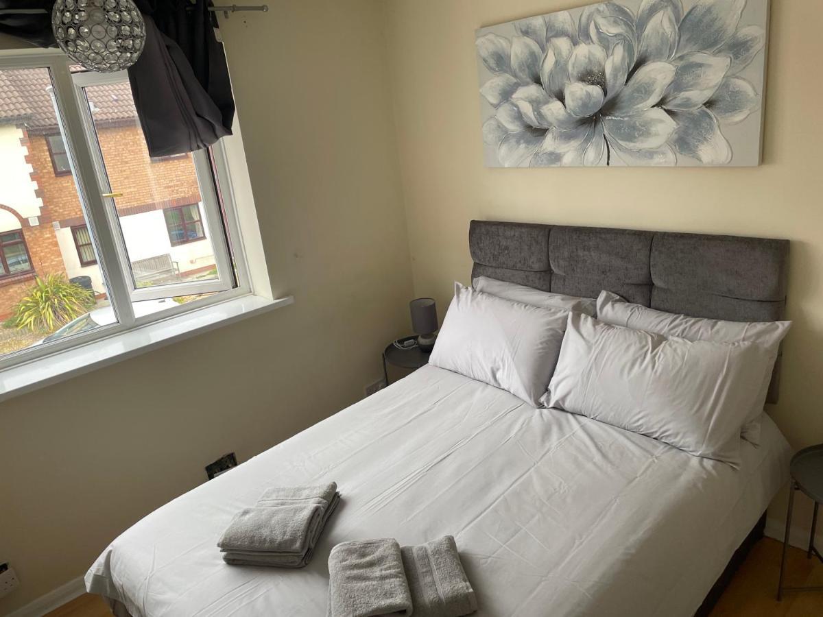 The Swallows Popular Location 3 Bedroom House Free Wi-Fi And Sky Tv In All Rooms Rough Close 外观 照片